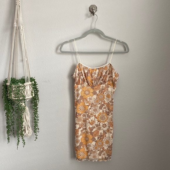 NWOT - FLORAL DRESS - FALL TONES - FOREVER 21 - NEVER WORN / NEW - Picture 2 of 14